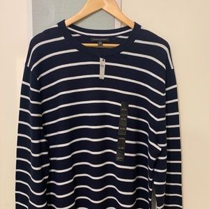 Banana Republic Round Neck